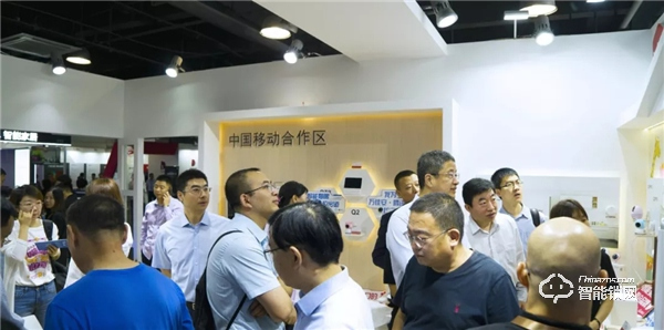 助力中国移动：万佳安亮出5G+AI杀手锏，打造智慧理想生活