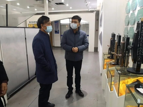 超人智能锁迎市政协副主席林广平现场调研指导复工复产