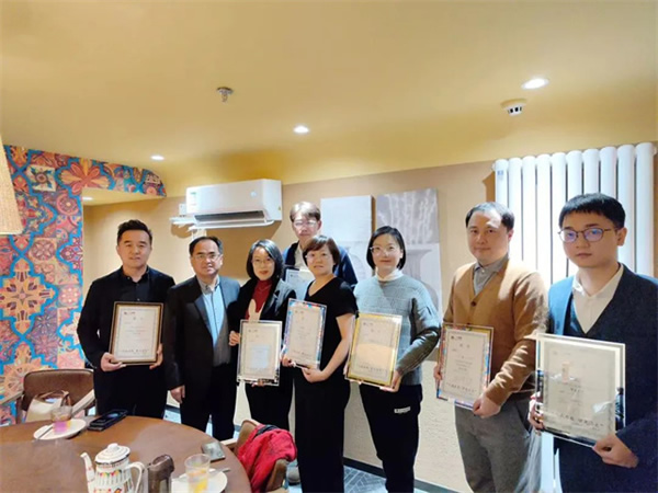 唐沐受聘成为中国政法大学实践导师，影智成立联合教育实践基地！